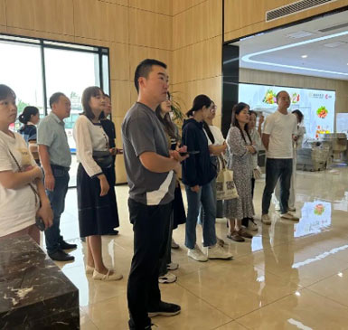 为师生吃到营养、安全的放心午餐保驾护...