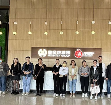 为成长护航-热烈欢迎琅琊实验学校领导...